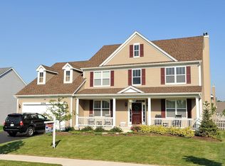 2246 Green Glade Way, Wauconda, IL 60084