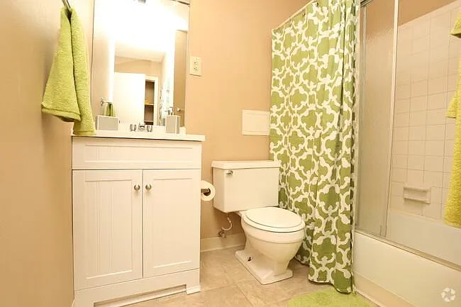 Gatehouse Apartments — Photo 11