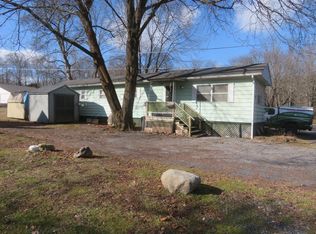 211 Williams Ln, Stroudsburg, PA 18360