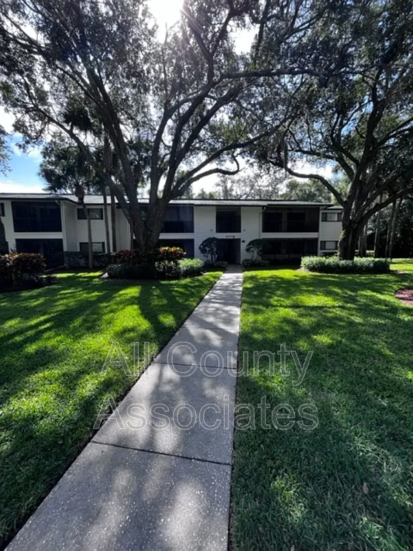 2 bed, 2.0 bath, 825 sqft, $1,495 — Photo 1