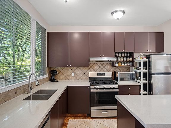 2nd image of 10280 242b St