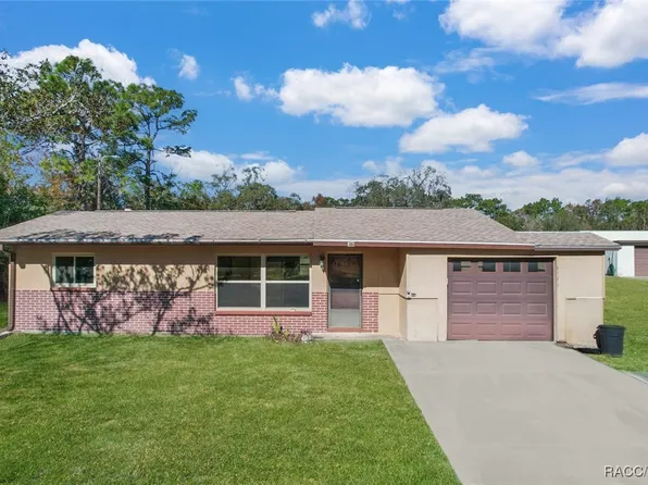 6565 W Linden Dr, Homosassa, FL 34446