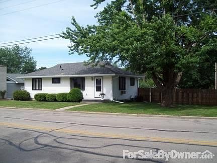 1st image of 702 Blake St