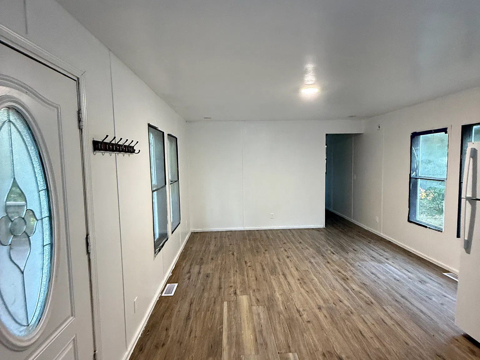 2 bed, 1050 sqft, $1,850 — Photo 2