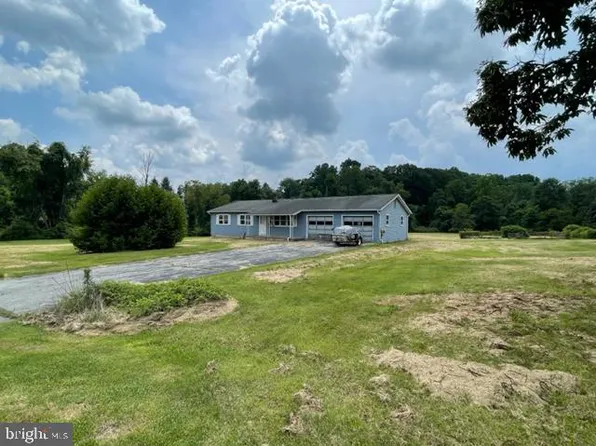 468 Pennocks Bridge Rd, West Grove, PA 19390