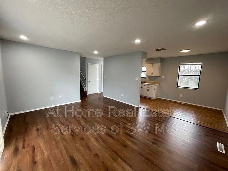 4355 S Glenn Ave #A — Photo 3