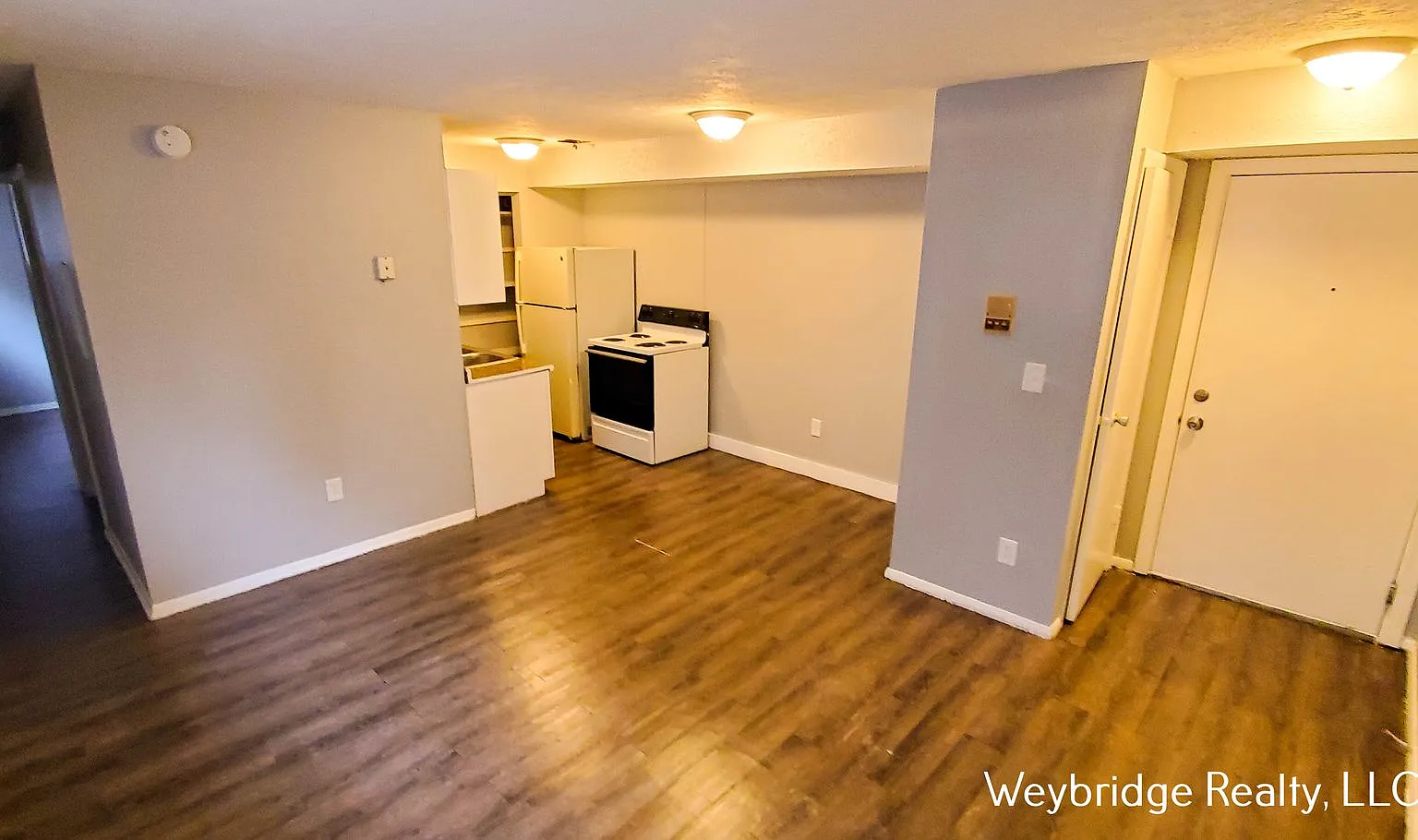 Gholson Avenue 694 — Photo 4