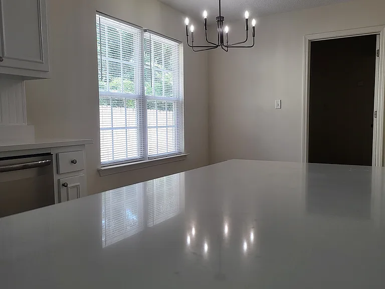 3104 Wax Myrtle Ln — Photo 9