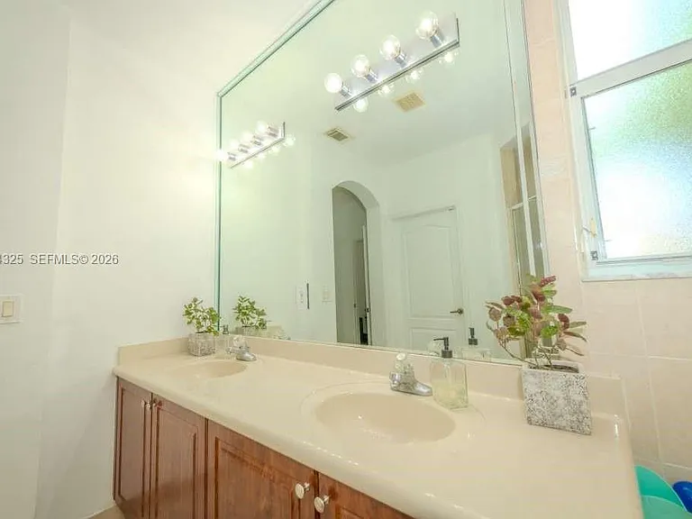 8526 NW 110th Pl #1 — Photo 19
