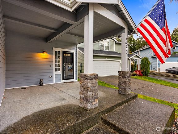 4th image of 6015 Darby Court SE