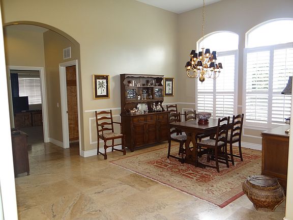20-inch travertine tiled floors
