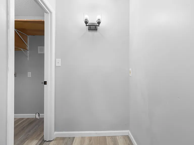 2724 Ann Dr — Photo 12