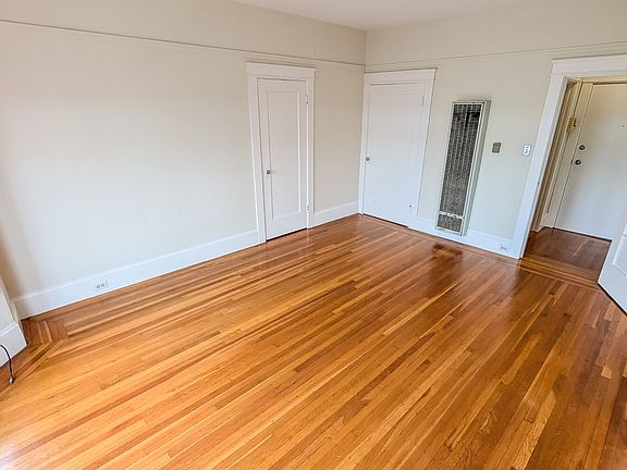 5th image of 405 24th Ave #6