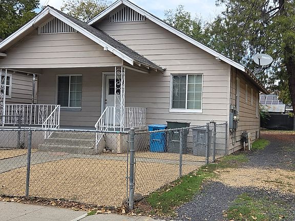 Front view - driveway to parking area