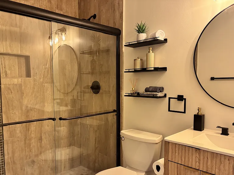 Completely renovated second bathroom