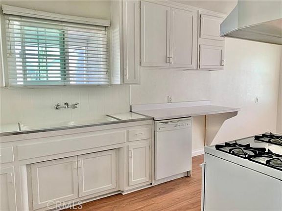5th image of 4758 W 191st St