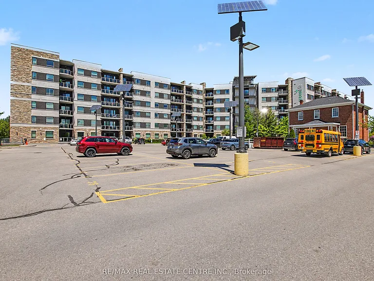 33 Whitmer St #418 — Photo 1