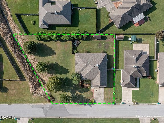 3rd image of 113 Cranberry Dr