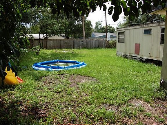 side yard