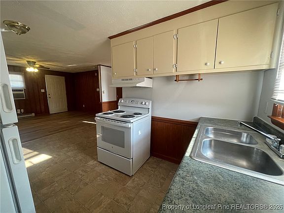 5th image of 1725 Cumberland Dr