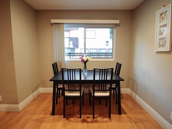 3rd image of 5414 Newcastle Ave APT 27