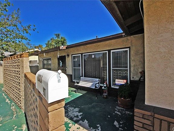3rd image of 907 S Campus Ave