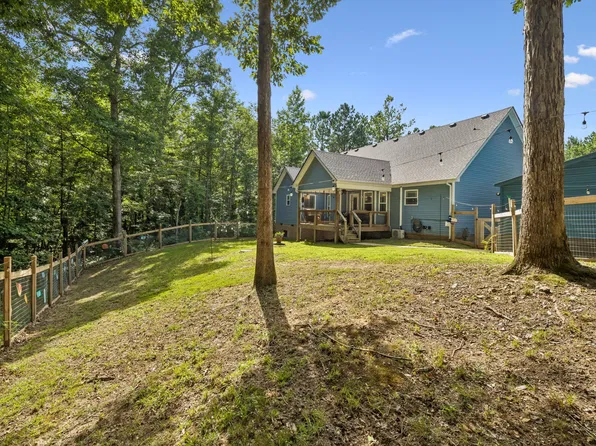 906 Riverwood Dr, Buchanan, TN 38222