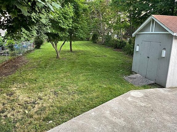 2nd image of 304 E Kilbuck St #A