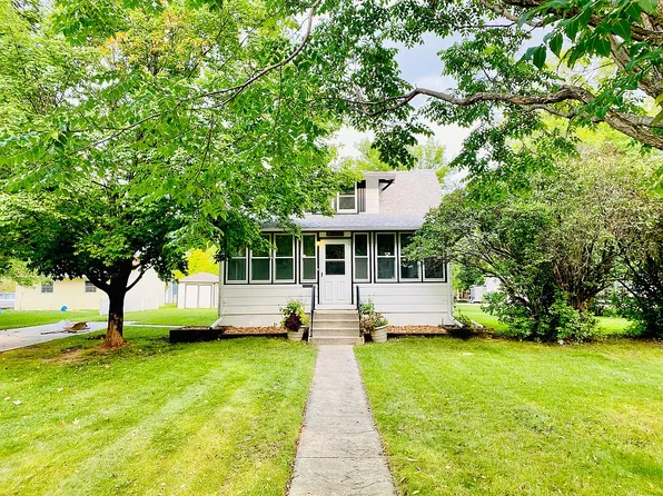 1217 Cedar St, Alexandria, MN 56308