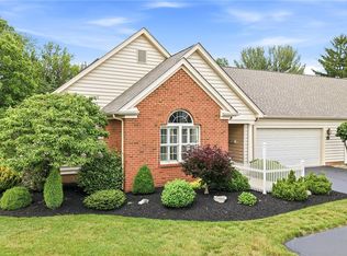 149 Village Ct, Columbiana, OH 44408