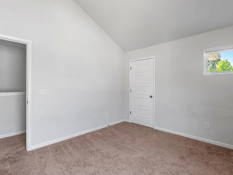 Unit Photo