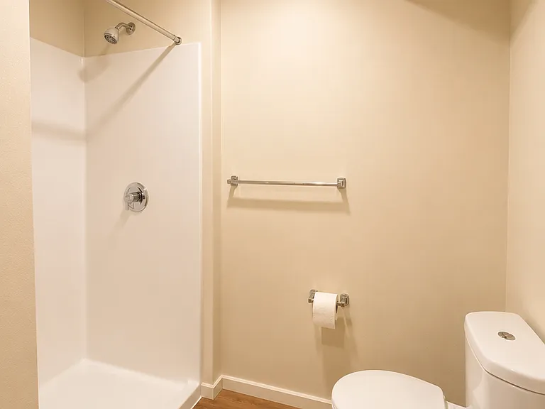 Plaza Apartments — Photo 61