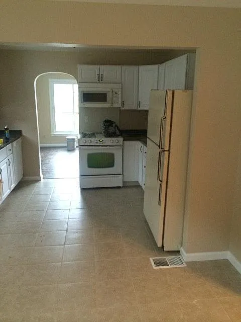 New kitchen - 4675 Grafton Rd