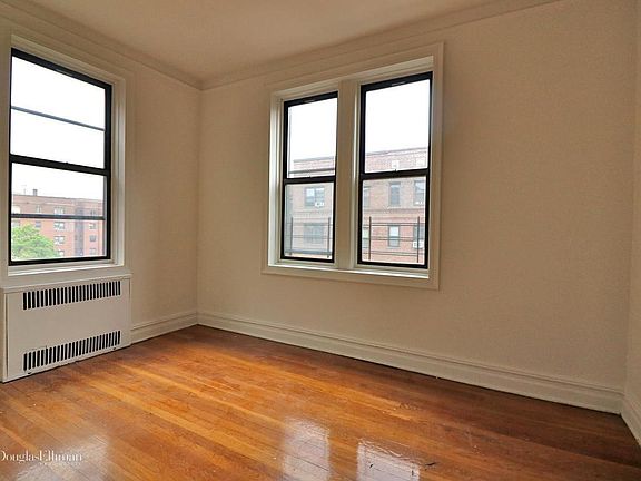 5th image of 6812 Yellowstone Blvd APT 5S