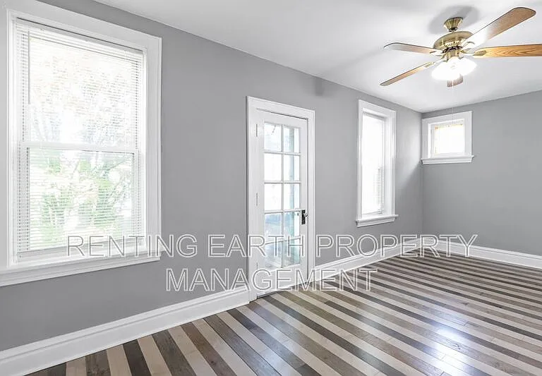 3868 Meramec St #2F — Photo 1
