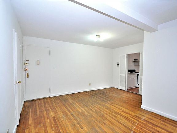 5th image of 11011 72nd Ave APT 4H