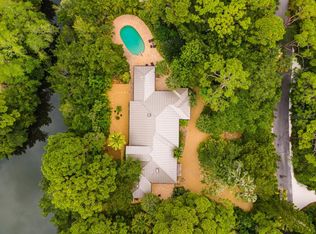 7233 Pine Needle Rd, Sarasota, FL 34242