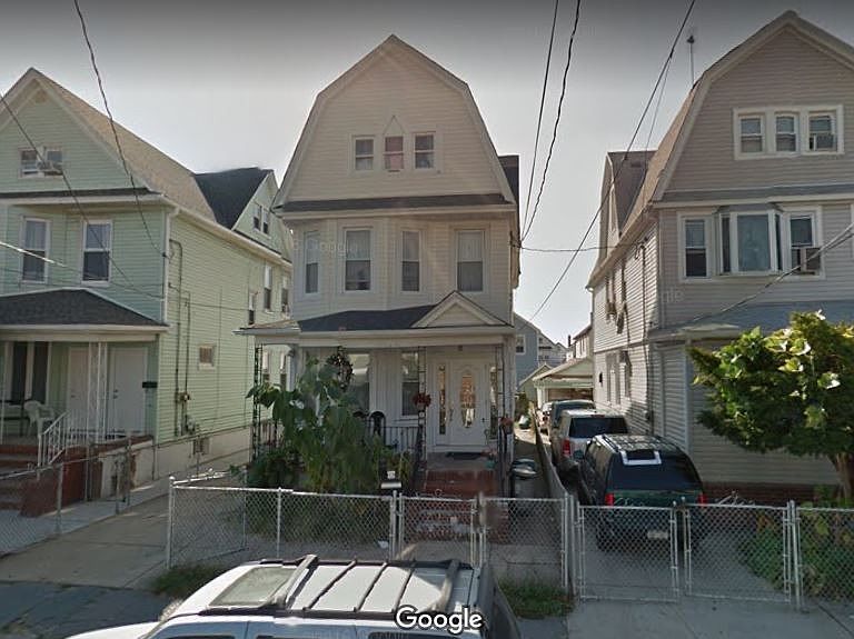 1st image of 10136 118th St