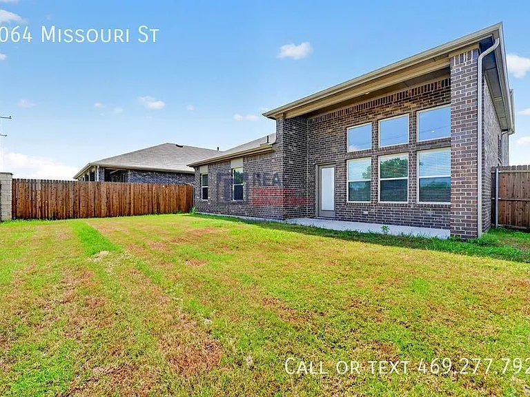 2064 Missouri St — Photo 33