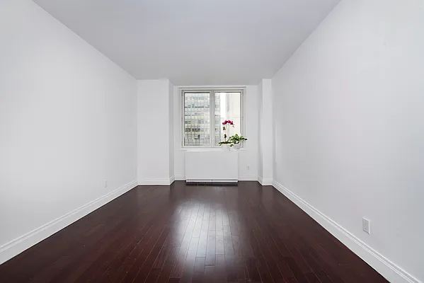 Rented by R New York | media 11