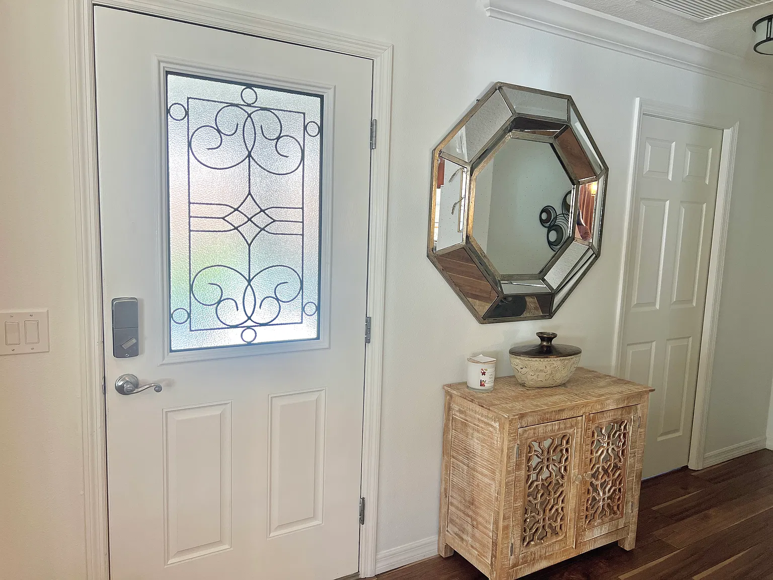 615 Osada Avenue — Photo 3