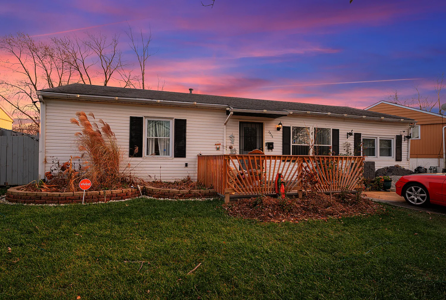 2426 Apache Ave photo 1