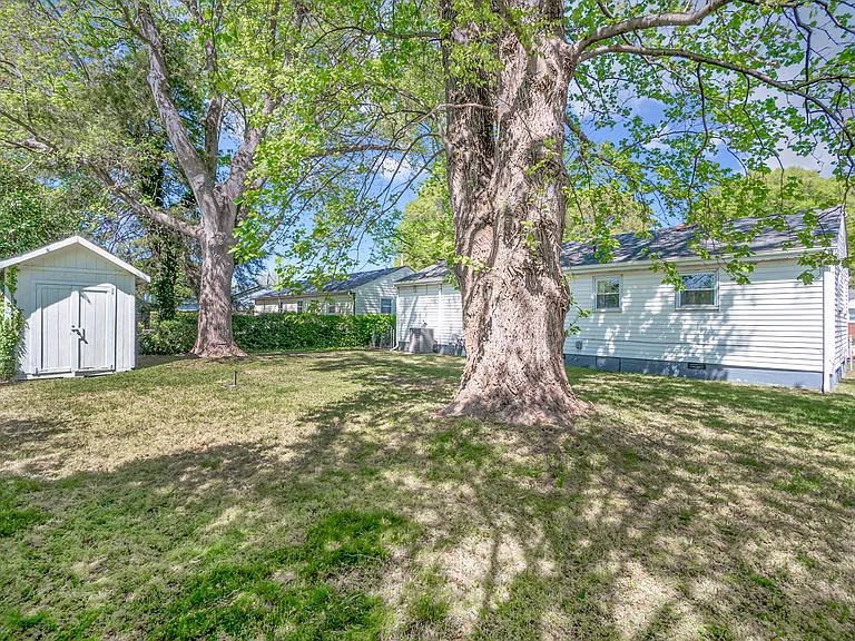 6419 Grimes Ave — Photo 4