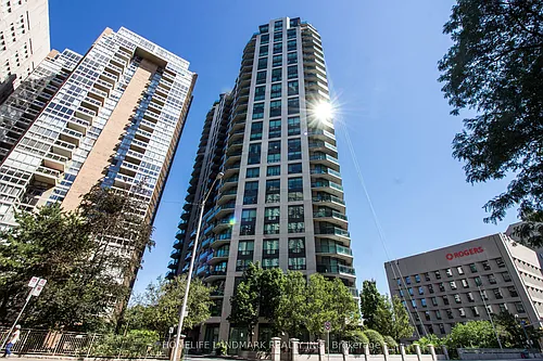 300 Bloor St E #912 Photo 1