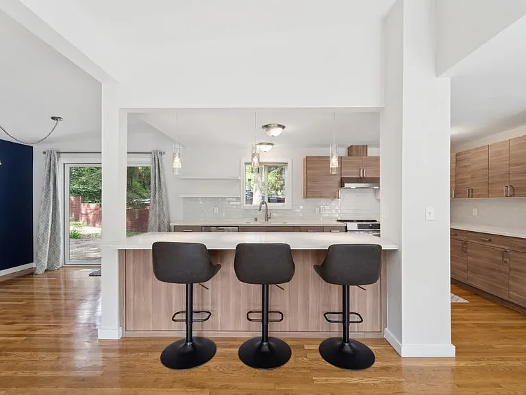 1140 N 146th Pl — Photo 12