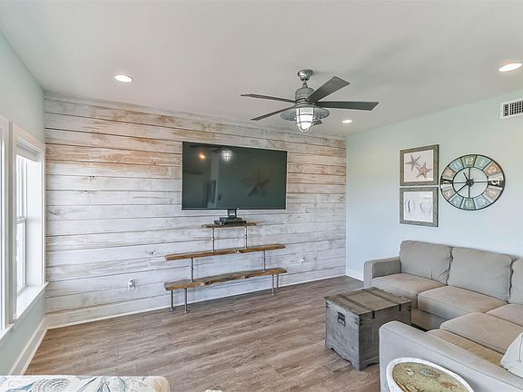 5th image of 987 Tidelands Dr