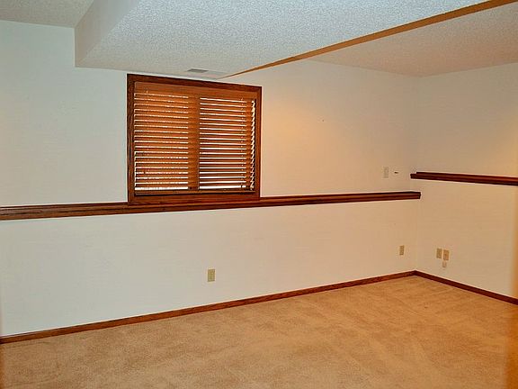 3rd image of 1111 Northwood Dr