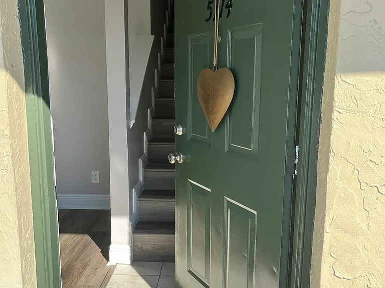 5114 Sunridge Palms Dr — Photo 1