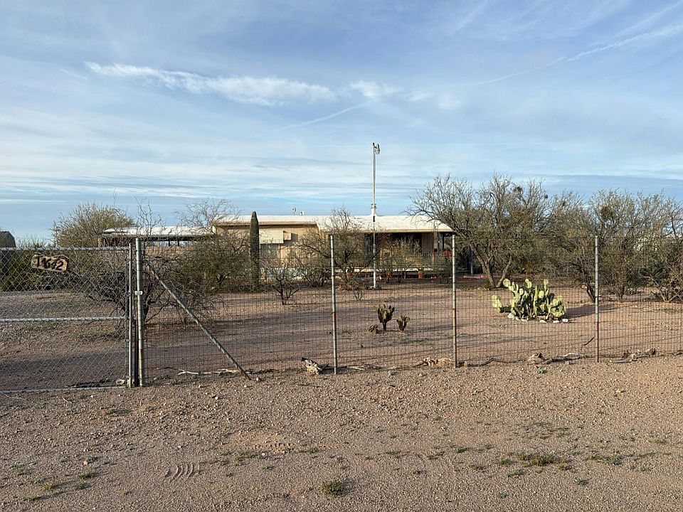 1st image of 17642 W Chinle Rd