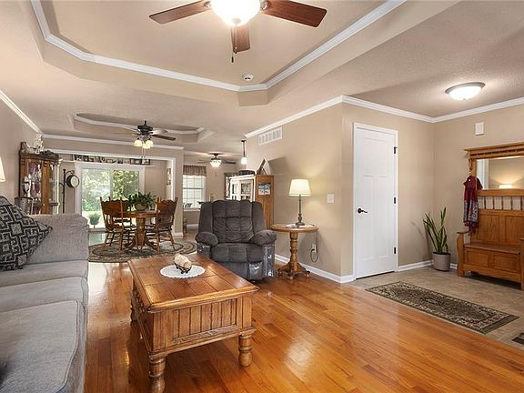 5th image of 3221 Hickory Ridge Ct